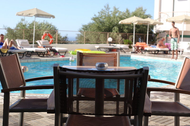 Bella Vista Hotel "By Checkin" Herszonisszosz Kültér fotó